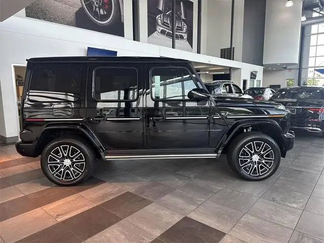 2025 Mercedes-Benz G-Class Base