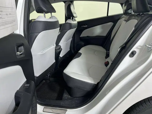 2022 Toyota Prius XLE