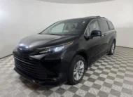 2023 Toyota Sienna Woodland Edition