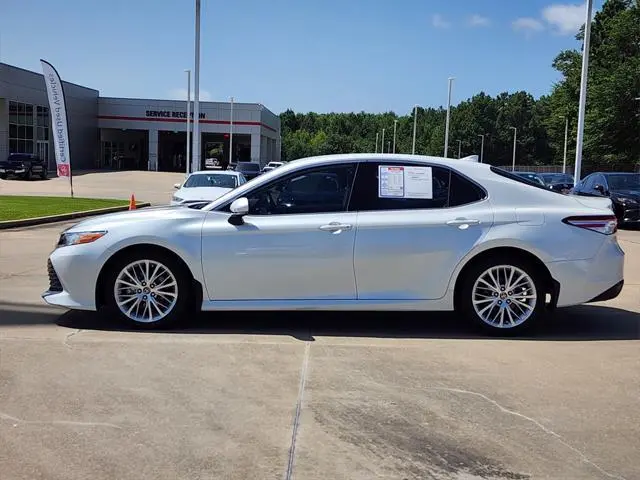 2020 Toyota Camry XLE