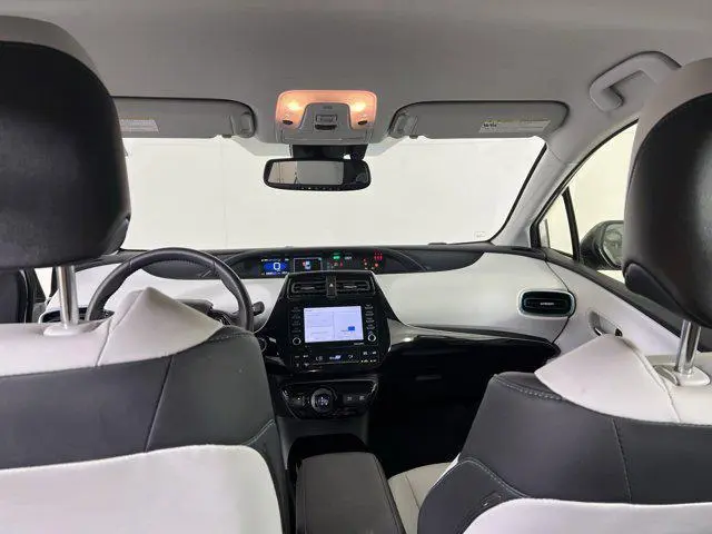 2022 Toyota Prius XLE