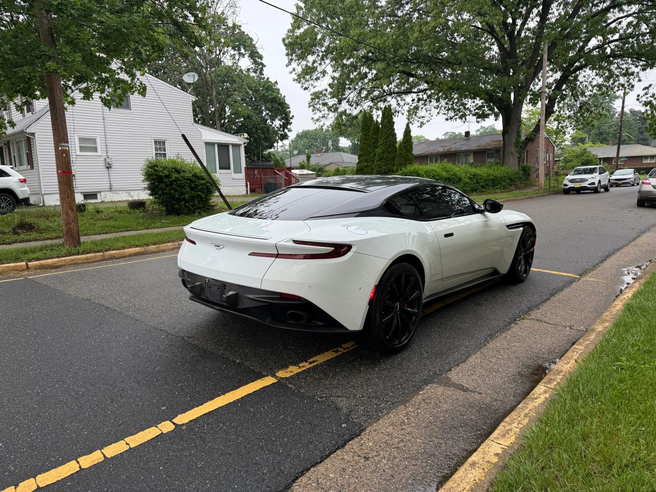 2017 ASTON MARTIN DB11 BASE