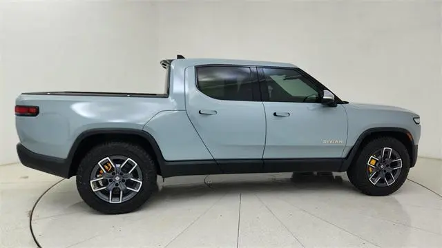 2022 Rivian R1T Adventure