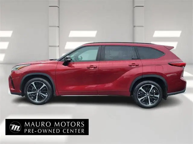 2022 Toyota Highlander XSE