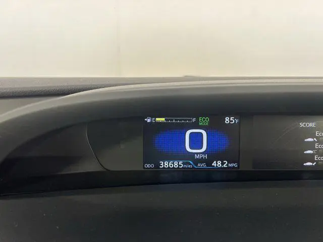 2022 Toyota Prius XLE