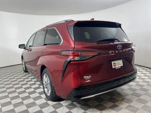 2022 Toyota Sienna Platinum 7 Passenger