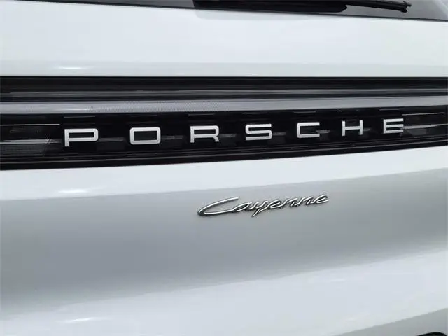 2024 Porsche Cayenne Base