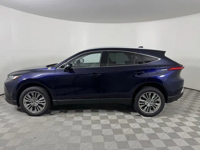 2024 Toyota Venza XLE