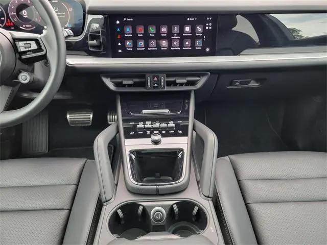 2024 Porsche Cayenne Base
