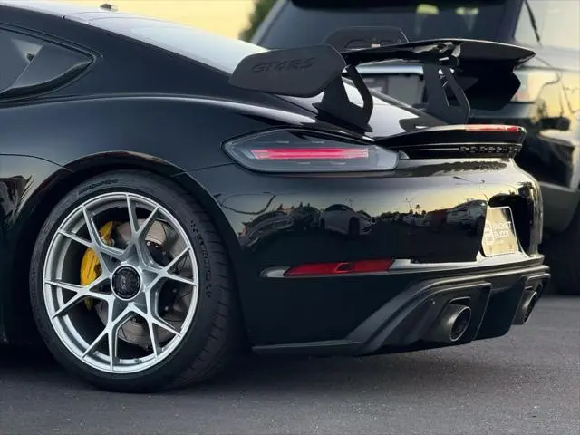 2023 Porsche 718 Cayman GT4 RS