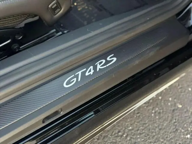 2023 Porsche 718 Cayman GT4 RS