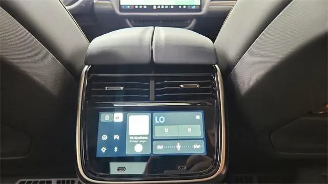 2022 Rivian R1T Adventure