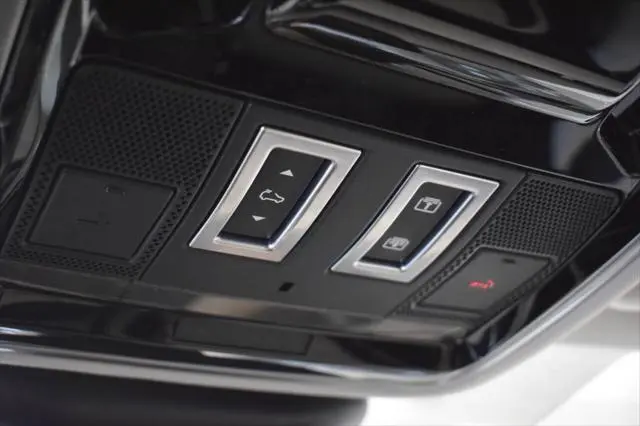 2018 Land Rover Range Rover Velar P250 S