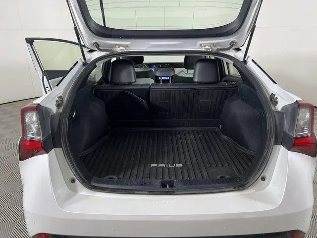 2022 Toyota Prius XLE