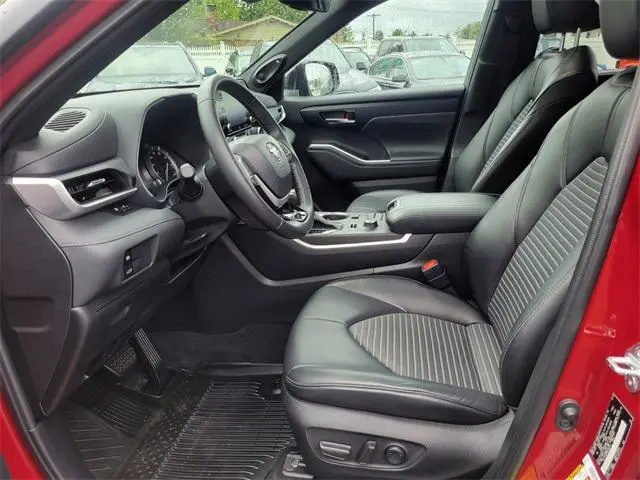 2022 Toyota Highlander XSE