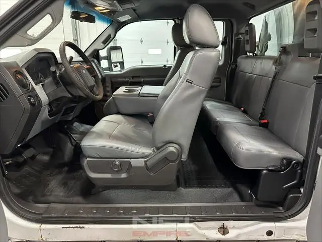 Ford F-350 XL