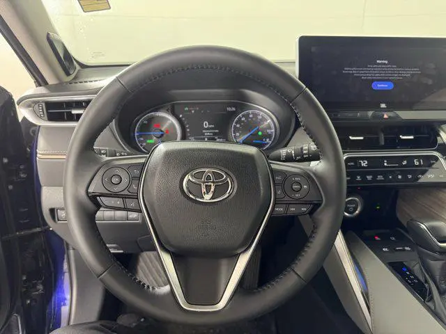 2024 Toyota Venza XLE