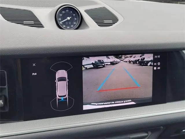 2024 Porsche Cayenne Base