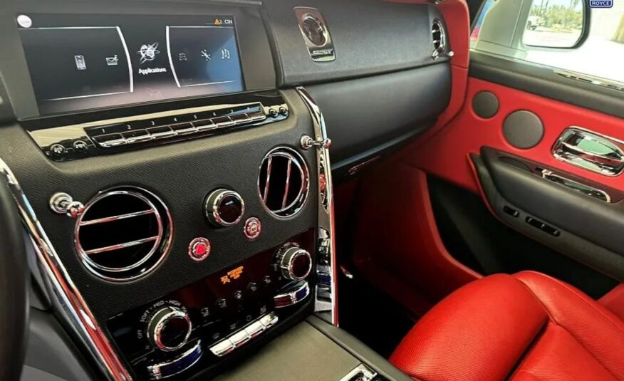 2021 ROLLS-ROYCE CULLINAN BASE