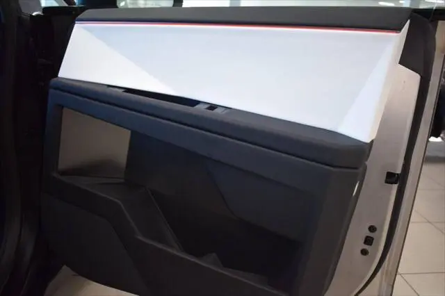 2024 Tesla Cybertruck All-Wheel Drive