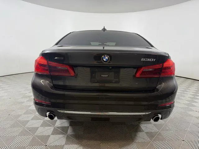 2019 BMW 530 xDrive