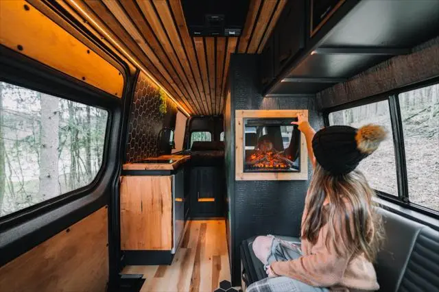 2023 Mercedes-Benz Sprinter 2500 High Roof