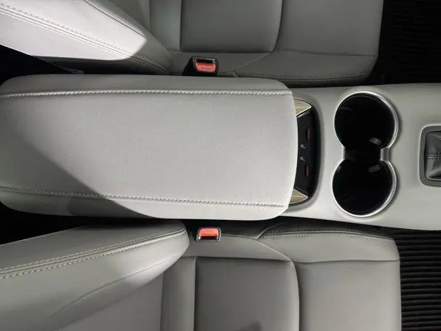 2024 Toyota Venza XLE