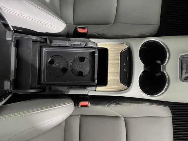 2024 Toyota Venza XLE