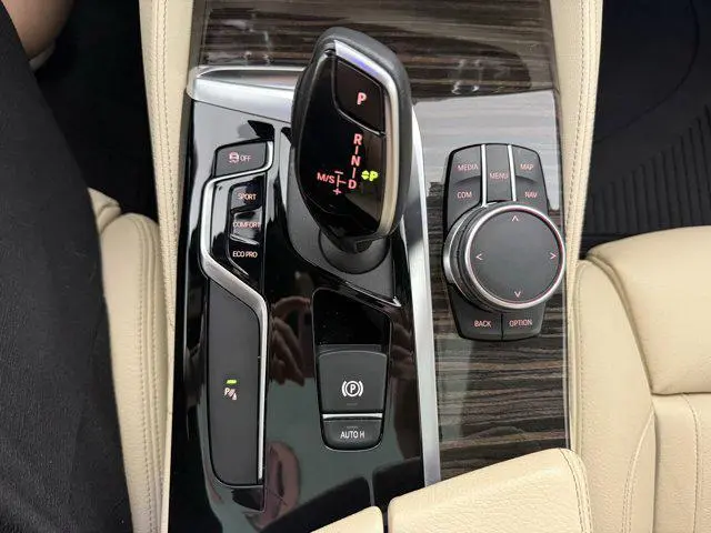 2019 BMW 530 xDrive