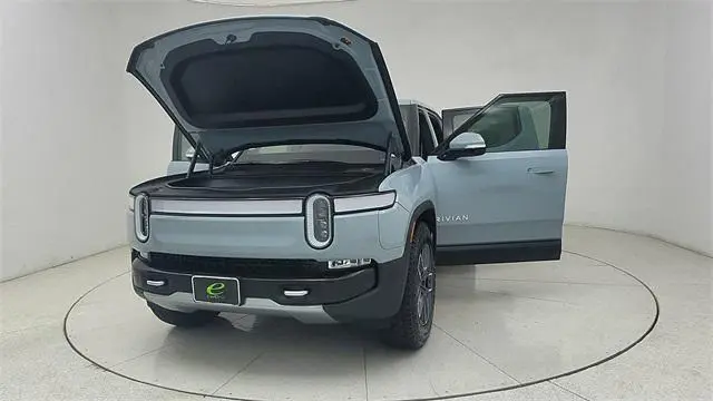 2022 Rivian R1T Adventure
