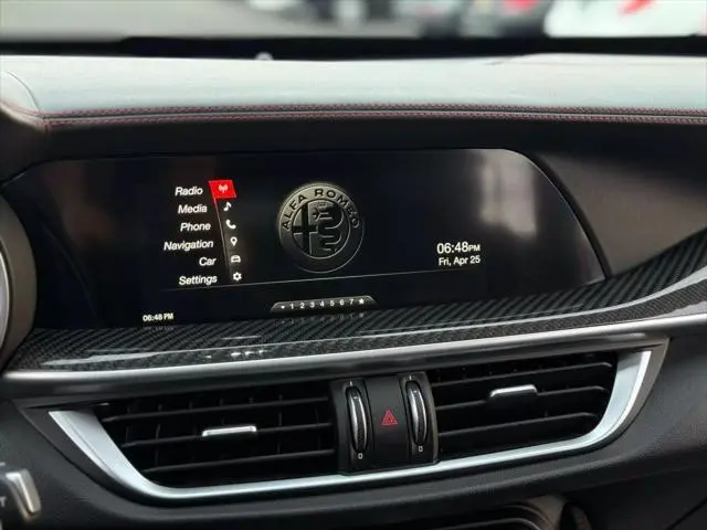 2018 Alfa Romeo Stelvio Ti Sport