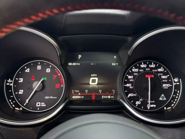 2018 Alfa Romeo Stelvio Ti Sport