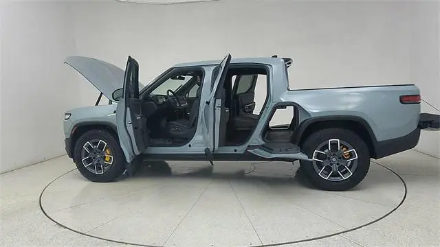 2022 Rivian R1T Adventure