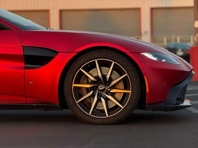 2020 Aston Martin Vantage Coupe 2D
