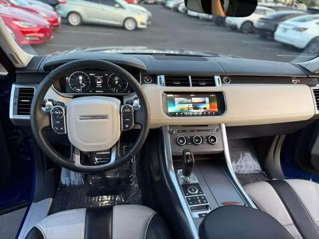 2017 Land Rover Range Rover Sport 5.0L Supercharged SVR