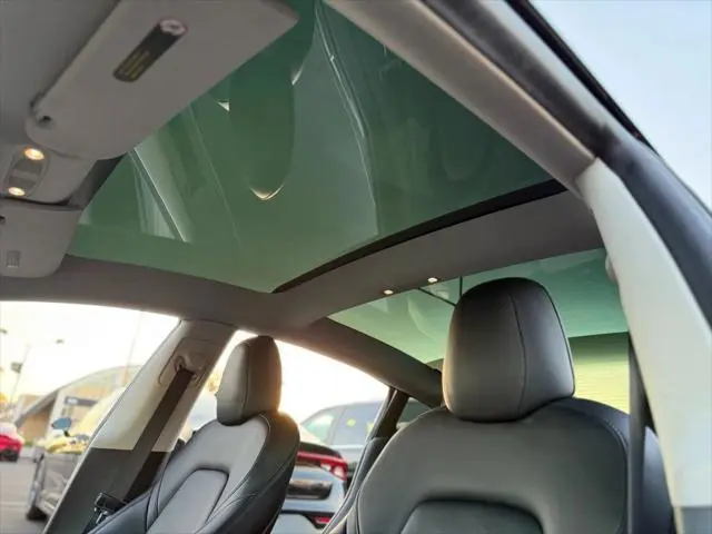 2022 Tesla Model 3 Standard Range