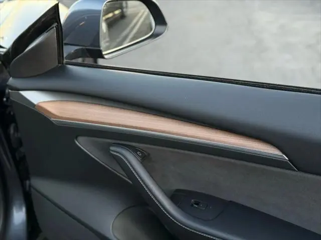 2022 Tesla Model 3 Standard Range