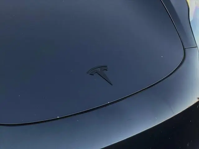 2022 Tesla Model 3 Standard Range