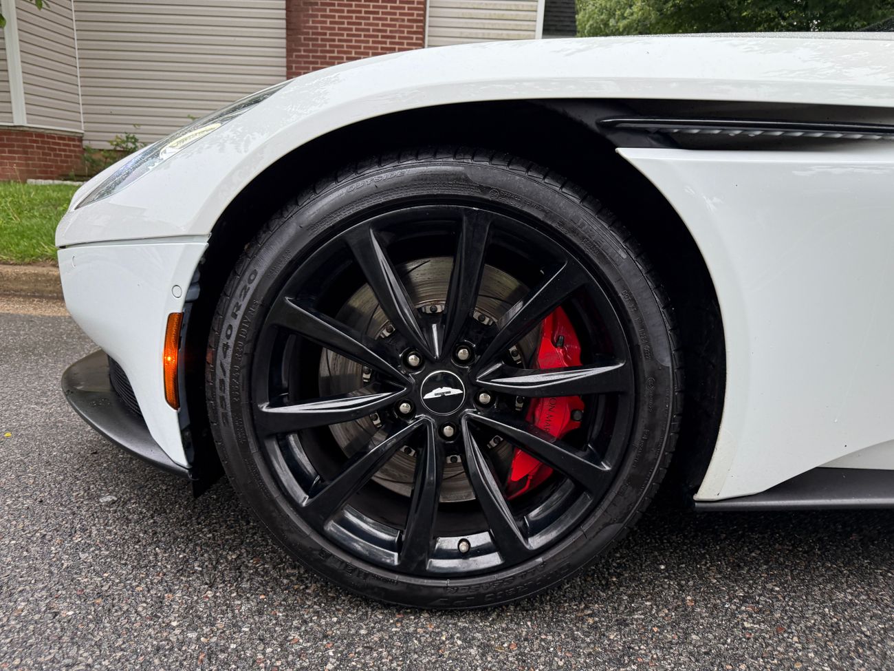 2017 ASTON MARTIN DB11 BASE