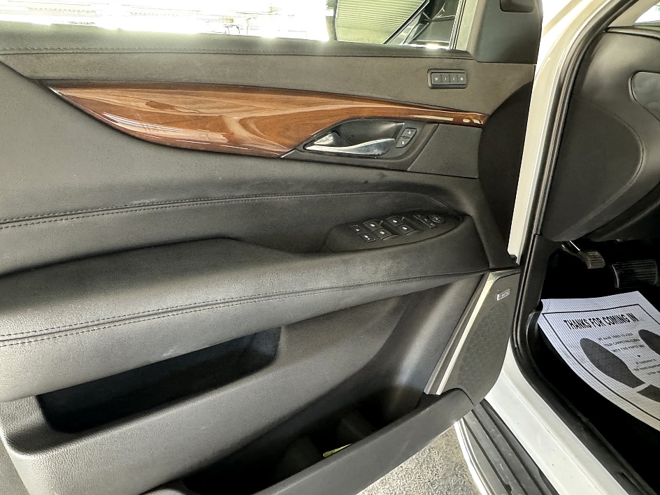 Cadillac Escalade ESV Luxury