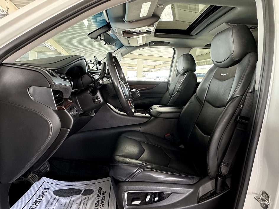 Cadillac Escalade ESV Luxury