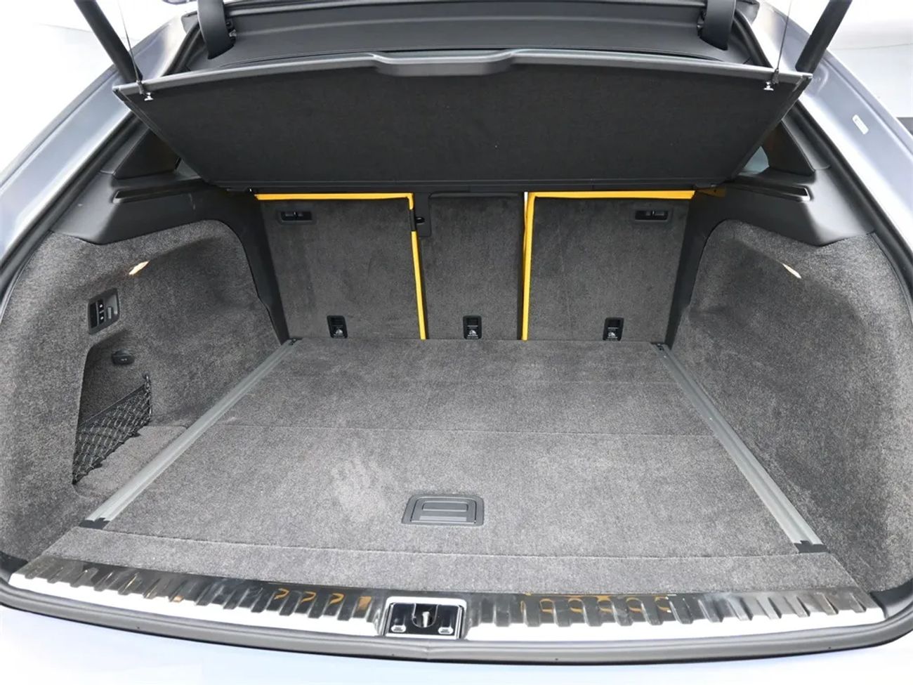 BENTLEY BENTAYGA S BLACK EDITION V8 SPORT UTILITY 4D