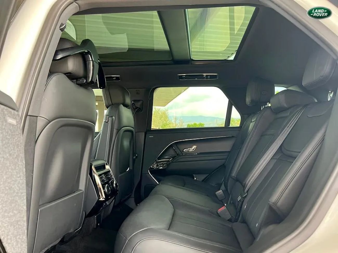 2023 LAND ROVER RANGE ROVER P360 SE