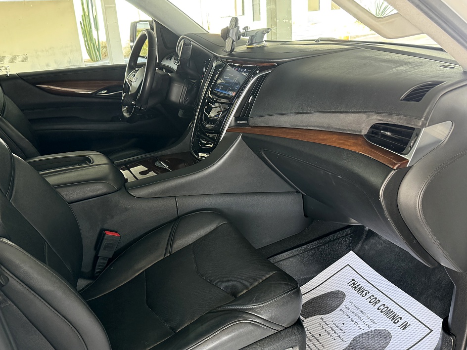 Cadillac Escalade ESV Luxury