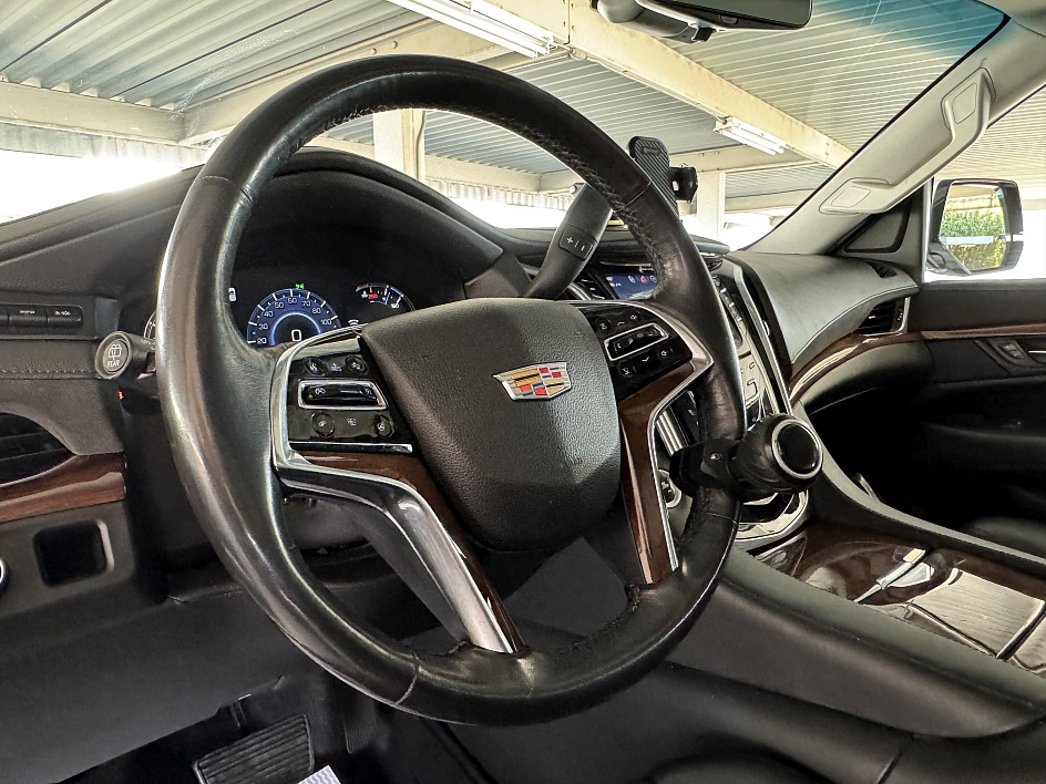 Cadillac Escalade ESV Luxury