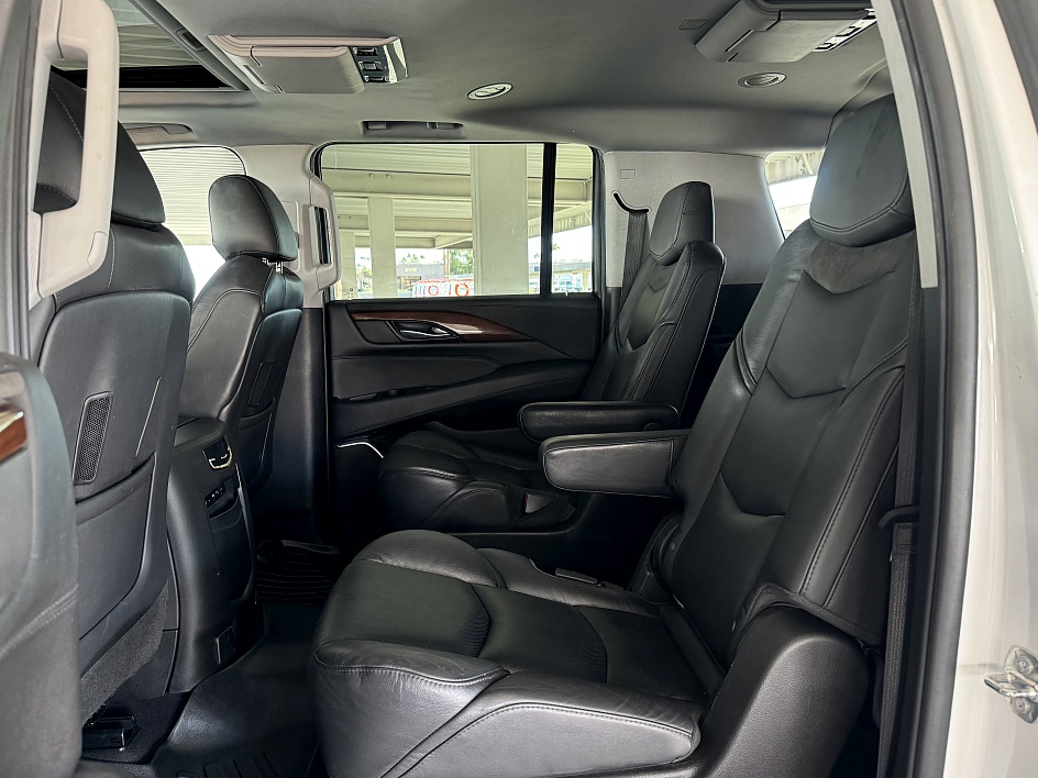 Cadillac Escalade ESV Luxury