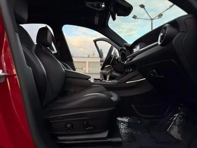 2018 Alfa Romeo Stelvio Ti Sport