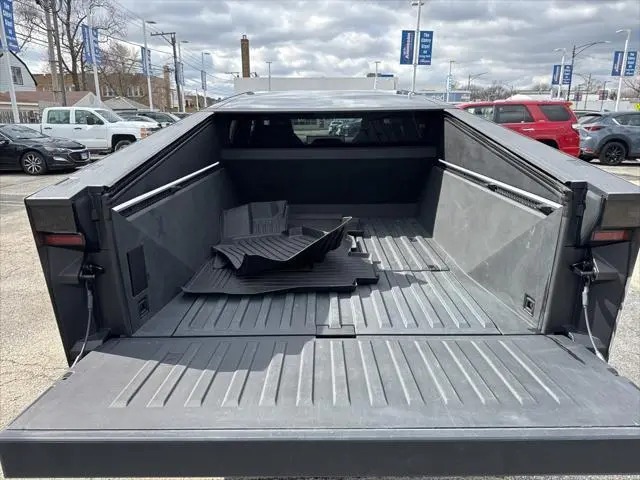 2024 Tesla Cybertruck All-Wheel Drive