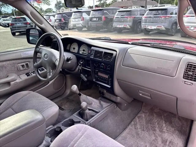 2003 Toyota Tacoma Base