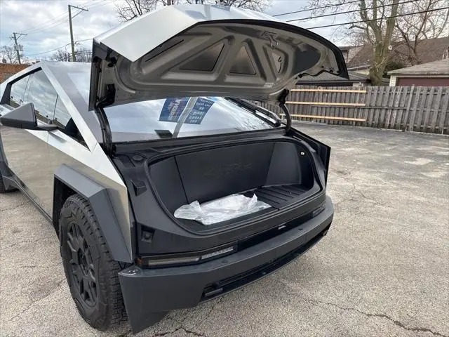 2024 Tesla Cybertruck All-Wheel Drive